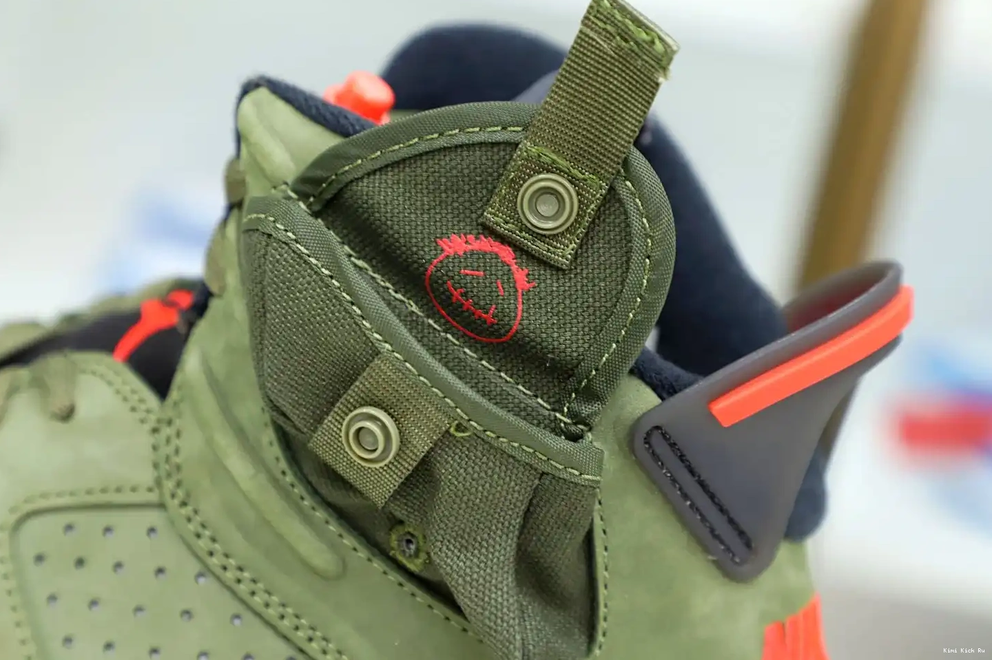 RETRO AIR 6 Kimikick 'OLIVE' TRAVIS SCOTT JORDAN X 0701